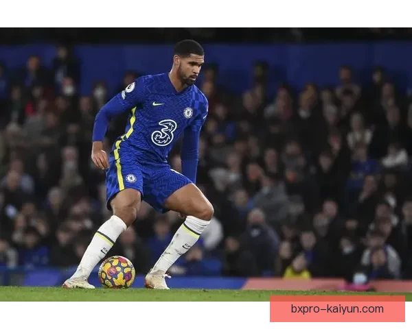 乌迪内斯防线持续稳健，表现值得关注正迎接新一轮挑战