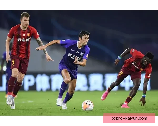 法比尼奥对抗能力逐渐提升，表现稳健备受关注